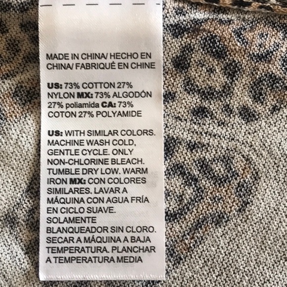 New Chico’s lightweight sweater cardigan - Picture 8 of 8